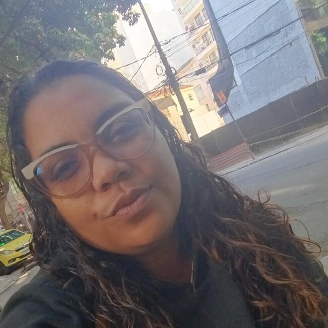 Babysitter in Duque de Caxias: Carine