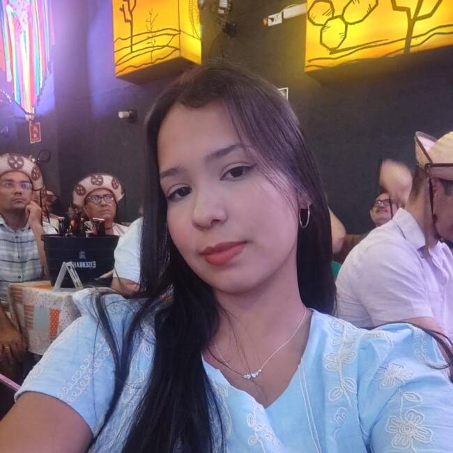 Babá em Bombinhas: Izabely