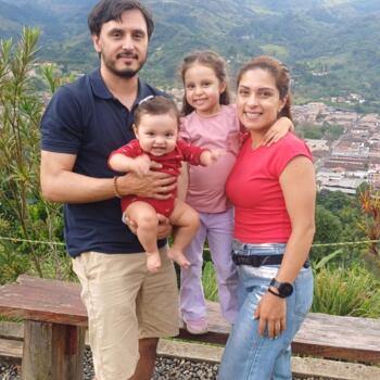 Trabajo para niñera en Envigado: trabajo de niñera Natalia Coral