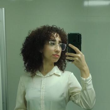 Babá em Brasília: Yasmim