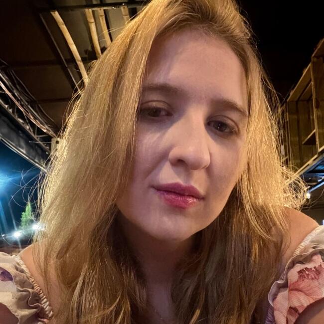 Babysitter in Londrina: Layane