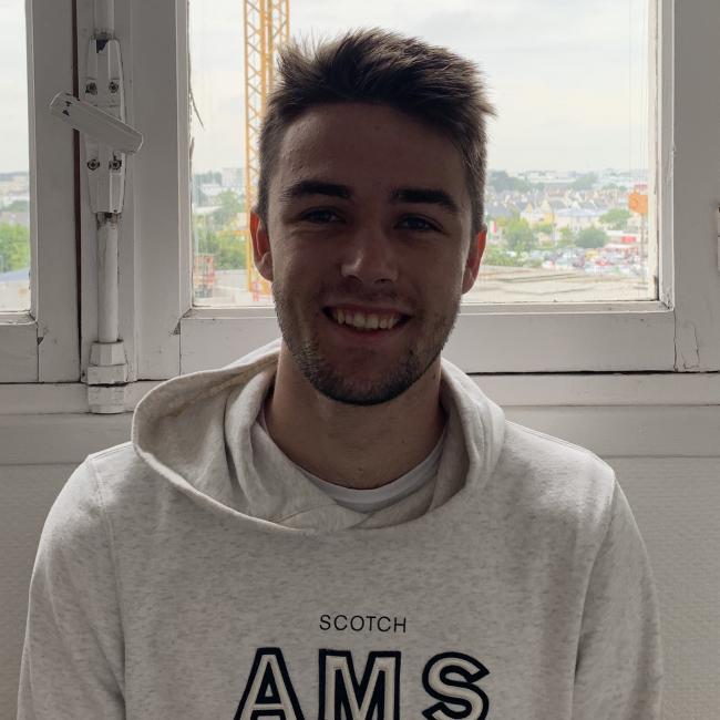 Babysitter in Woluwe-Saint-Lambert: Hugo