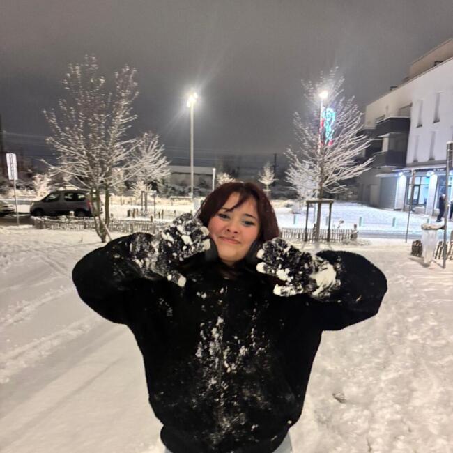 Babysitter in Aubergenville: Shahinez