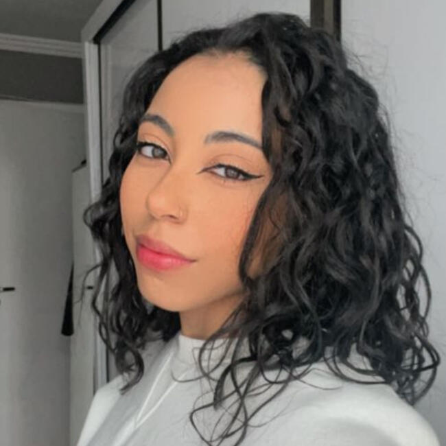 Babysitter in São José dos Pinhais: Maria Julia