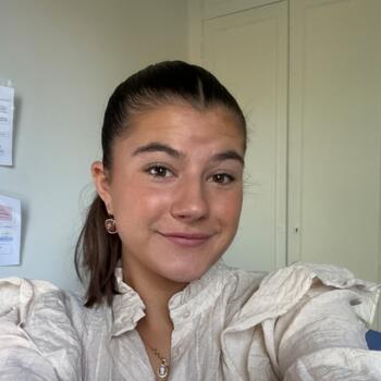 Babysitter in Nantes: Loane