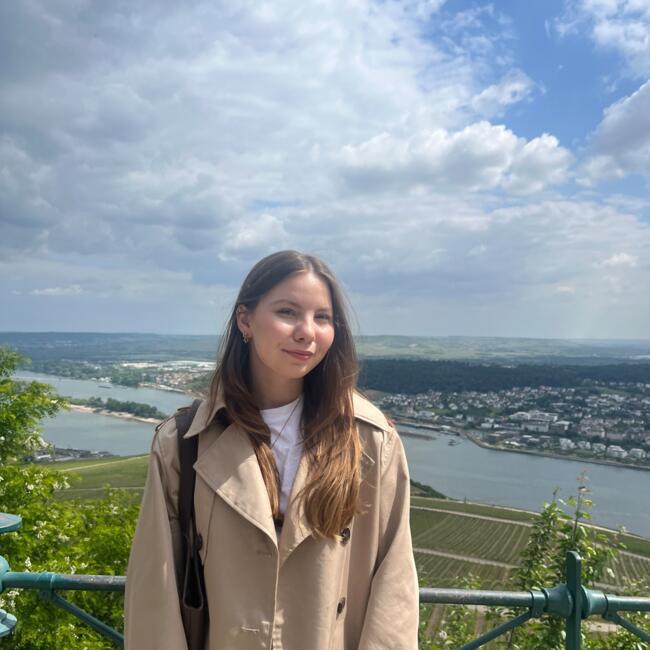 Babysitter in Seeheim-Jugenheim: Alexandra