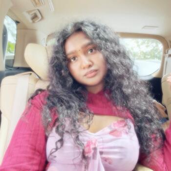 Pengasuh Johor Bahru: Thishikka