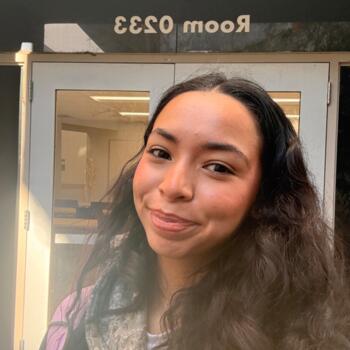 Babysitter in Davis: Itzel