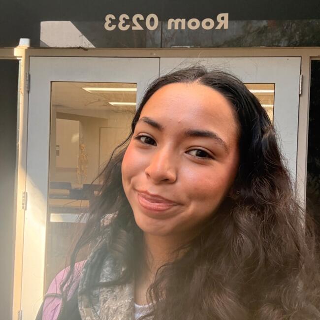 Babysitter in Davis: Itzel