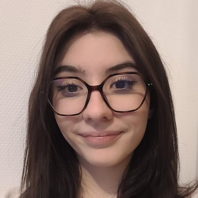 Babysitter in Strasbourg: Emma