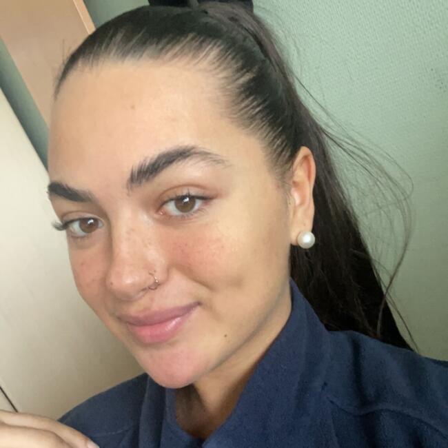 Babysitter in Schuttrange: Nejmi