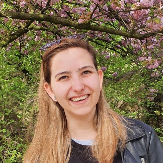 Babysitter in Beringen: Kiara