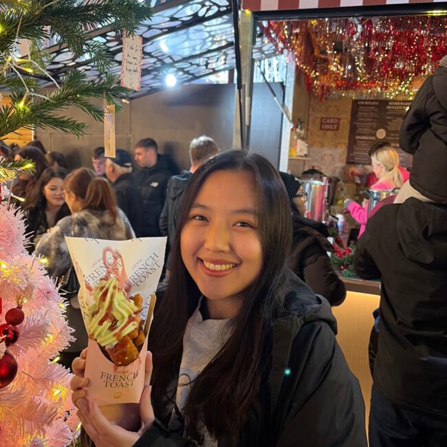 Babysitter in London: Sirada Pamela