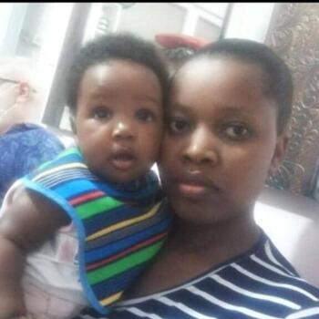 Babysitter in Dubai: IRAGENA