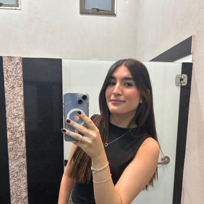 Babá em Sao Jose do Rio Preto: Mariana