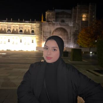 Babysitter in León: Salma