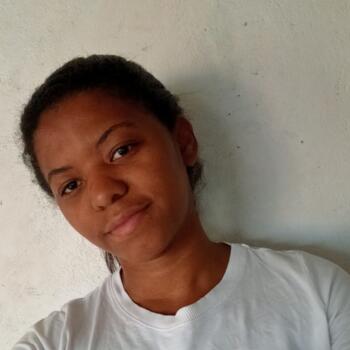 Babá em Sertãozinho: Mirian