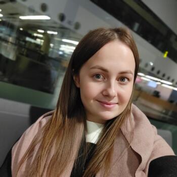 Babysitter in Bolingbrook: Corina