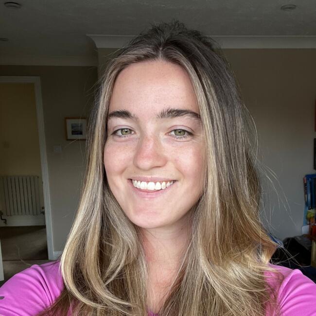 Babysitter in Woking: Ellie