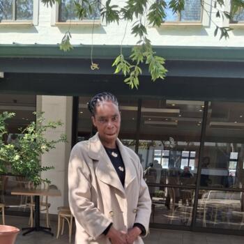 Babysitter Thembisa: Makarabo