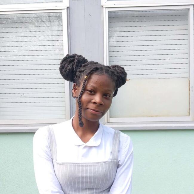 Babysitter em Sintra: Misa