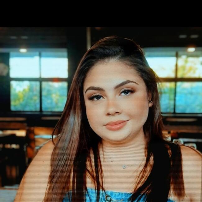 Babysitter in Almada: Bruna