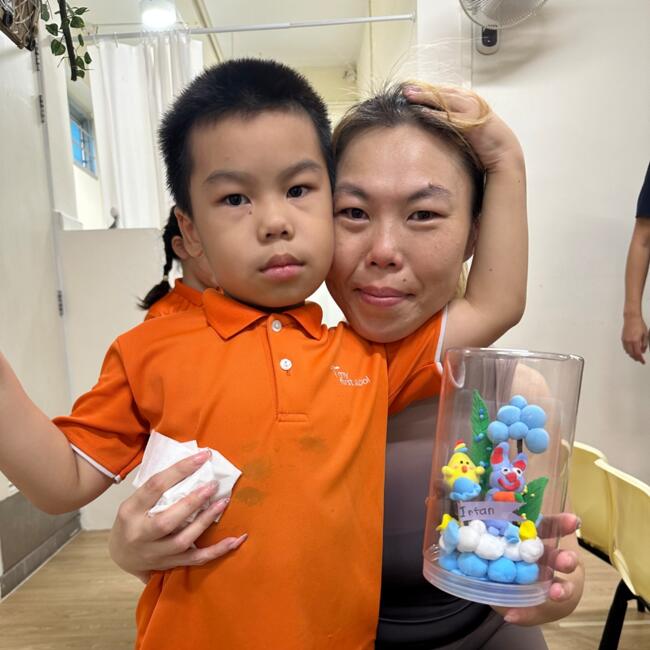 新加坡的临时保姆工作: Nur Izara Batrisya Woon