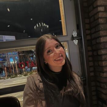 Babysitter in Courtice: Claire