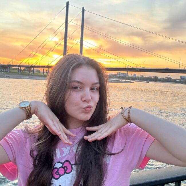 Babysitter in Aachen: Eelee