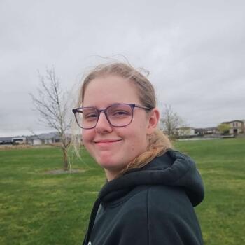 Babysitter in Leeston: Hannah