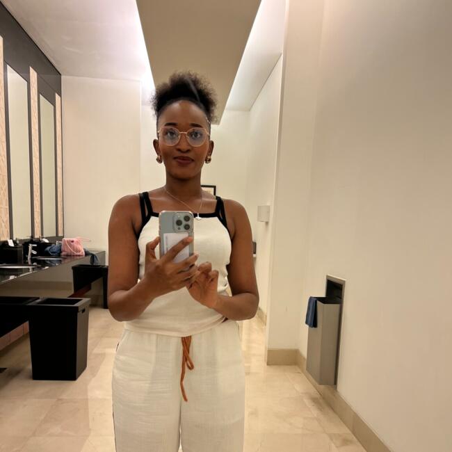 Nanny in Dubai: Naomi