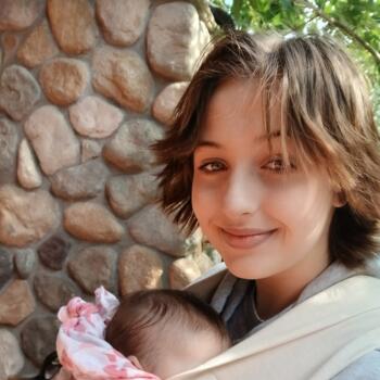 Babysitter in Elk Grove: Liahna