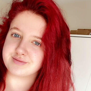 Babysitter in Reading: Holly