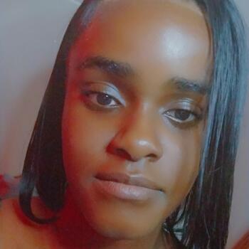 Babysitter Montreal: Micheala