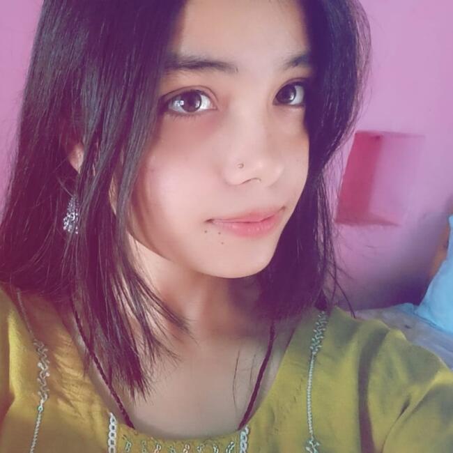 Babysitter in Haridwar: Komal