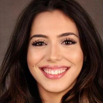 Babysitter in Vienna: Sahar