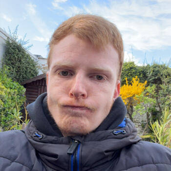 Babysitter in Menen: Hugo