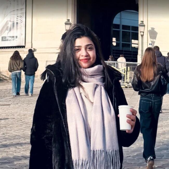Babysitter in Créteil: Ritu