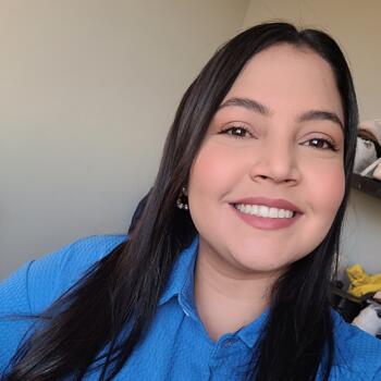Babysitter Londrina: Alessandra