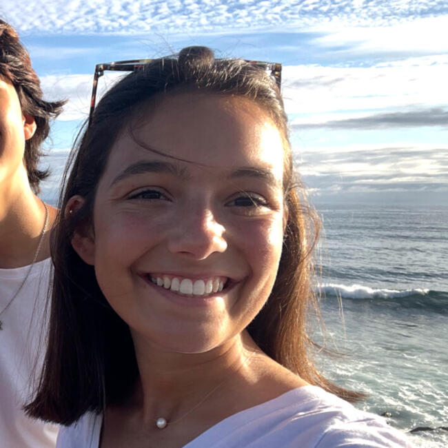 Babysitter in Ponta Delgada: Joana