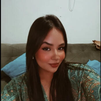 Babysitter Brasília: Isabella