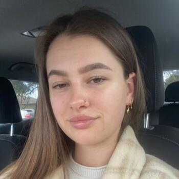 Babysitter Traralgon: Madison