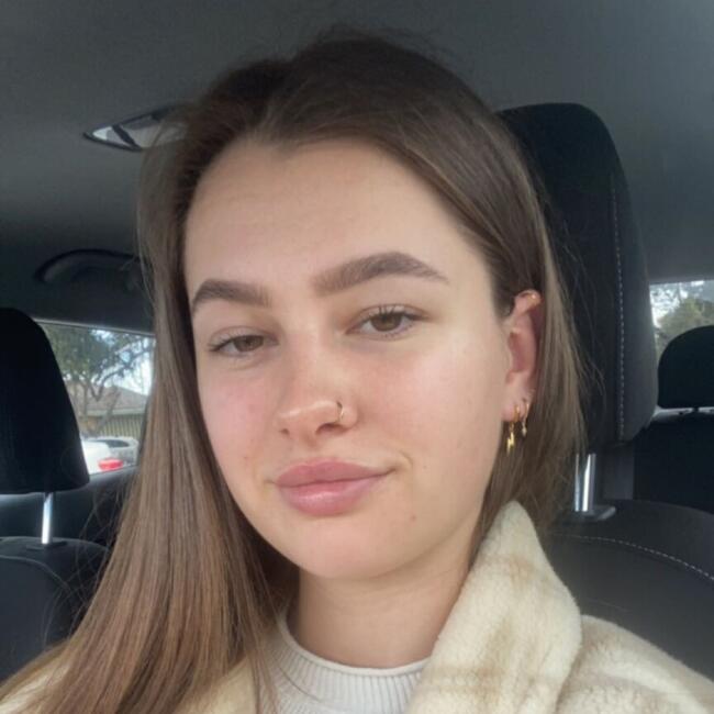 Babysitter in Traralgon: Madison