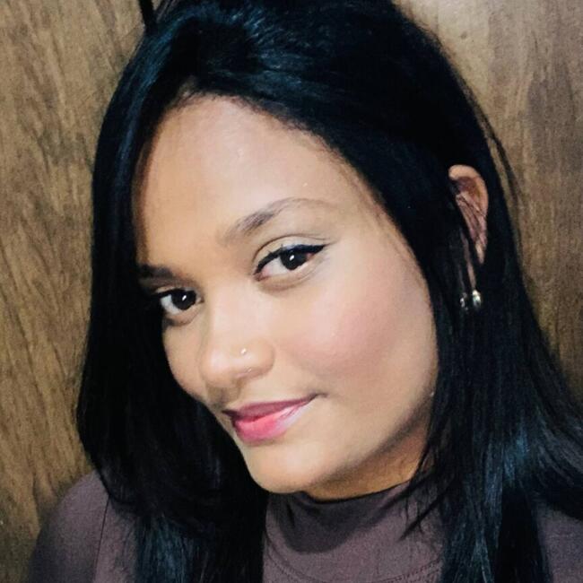 Emprego de babá em Brasília: Raylana