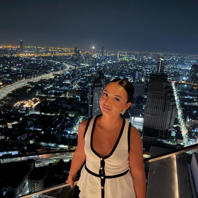 Babysitter in Choisy-le-Roi: Elina