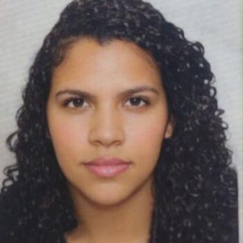 Babysitter in Duque de Caxias: Alexandra