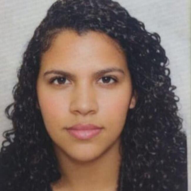 Babysitter in Duque de Caxias: Alexandra