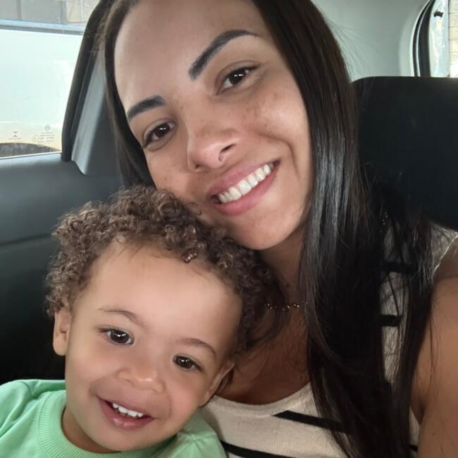 Emprego de babá em Cáceres: Fernanda