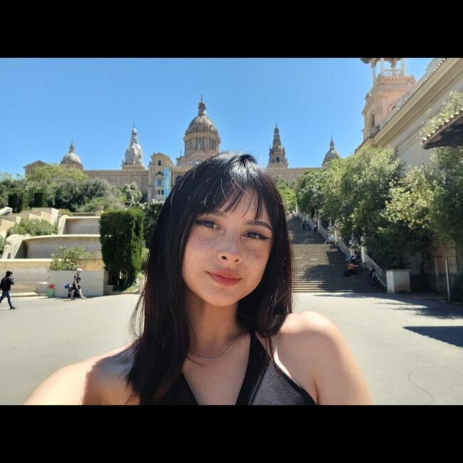 Babysitter in Manresa: Nikol