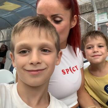 Delo varuške v Vrhnika: delo varuške Ilirjana